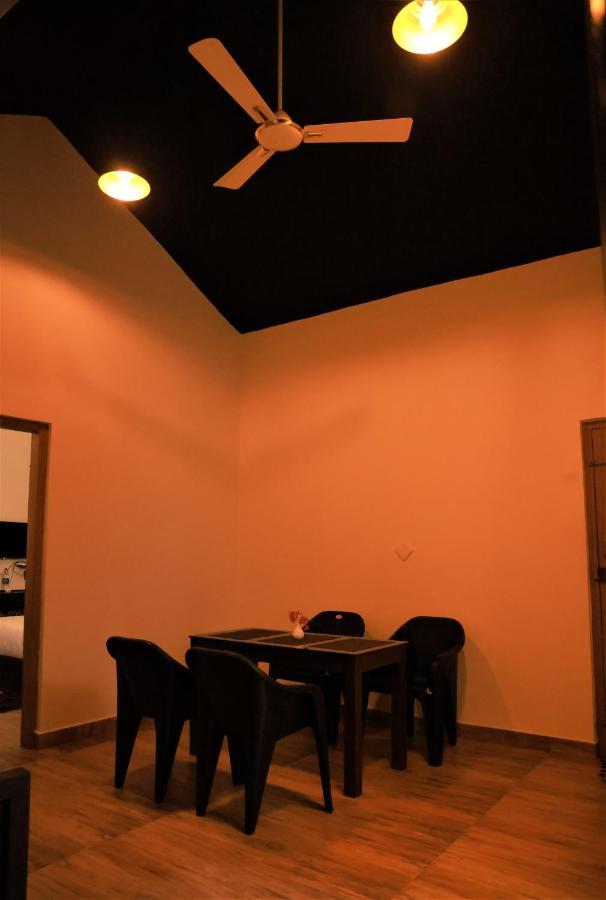 אידוקי Peakaavu Cottages מראה חיצוני תמונה